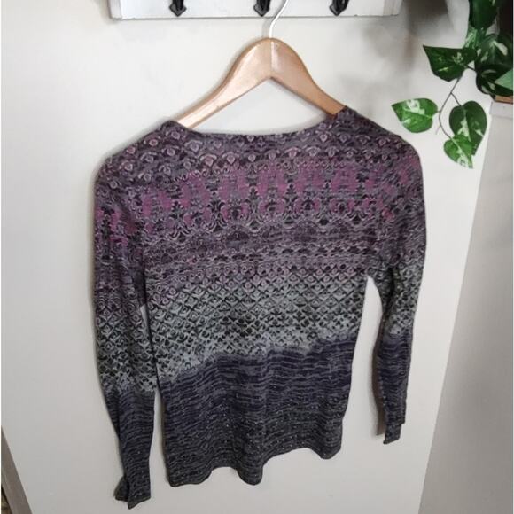 Athleta V-Neck Gradient Print Long Sleeve in Gray/Fuchsia Size Medium - Picture 6 of 7